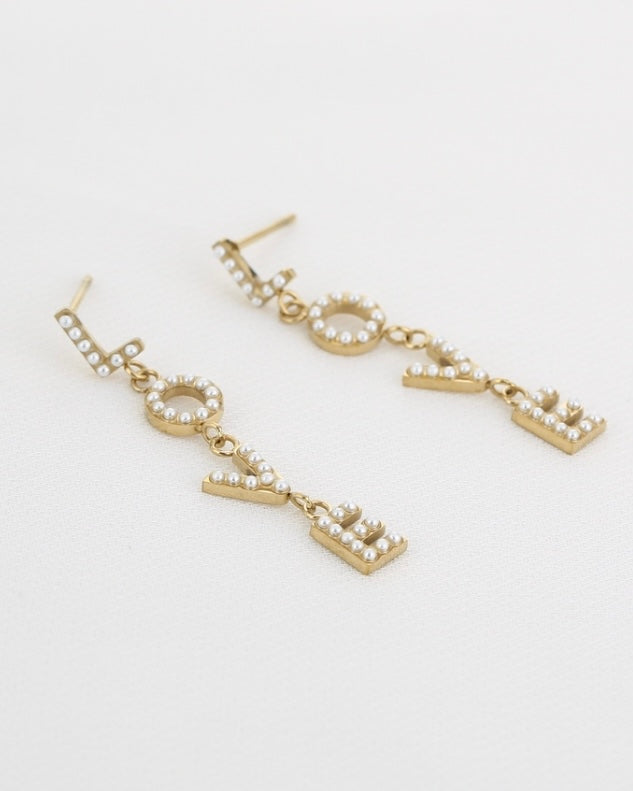 ‘Pearly’ love earrings