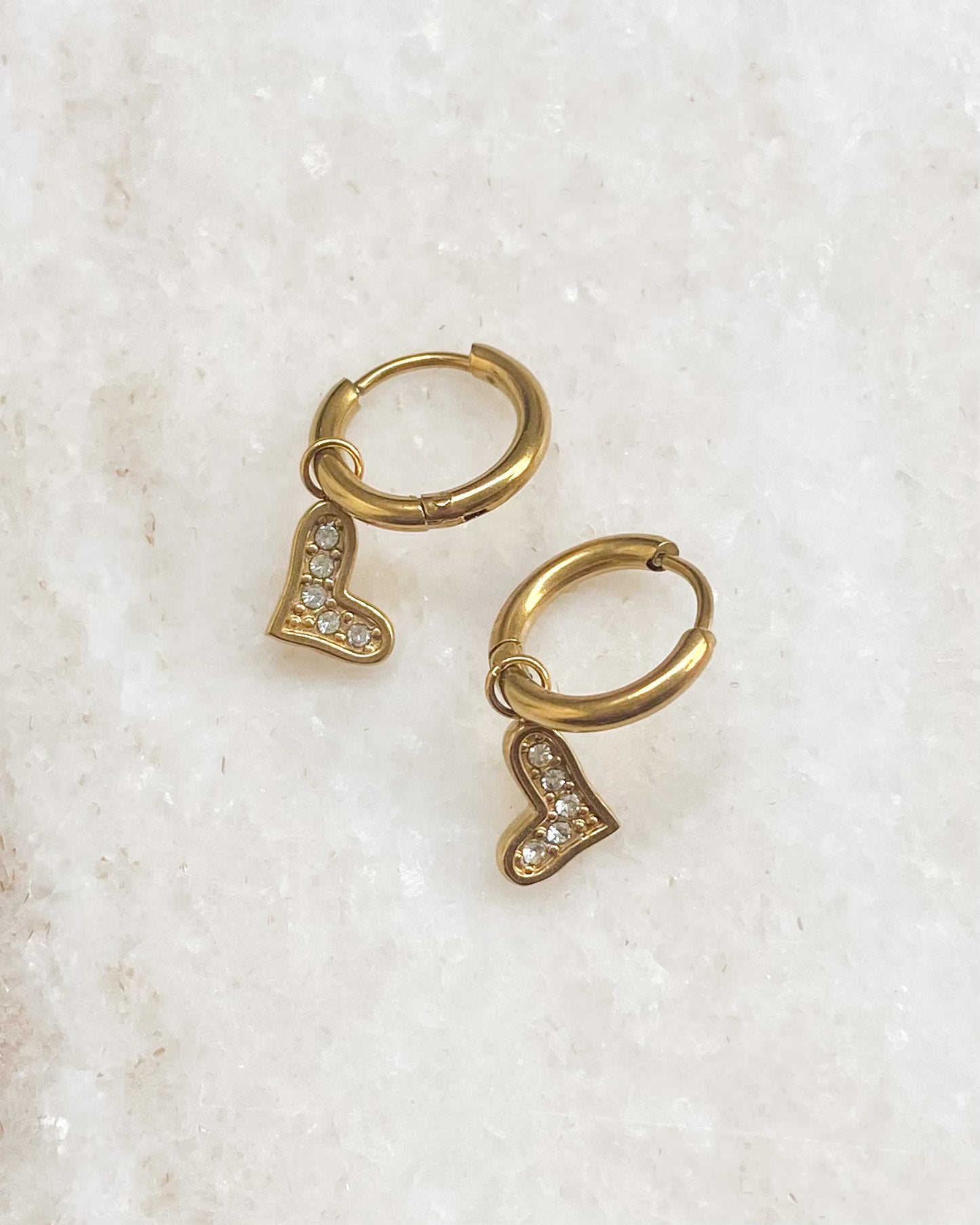 ‘Hearted’ earrings goud