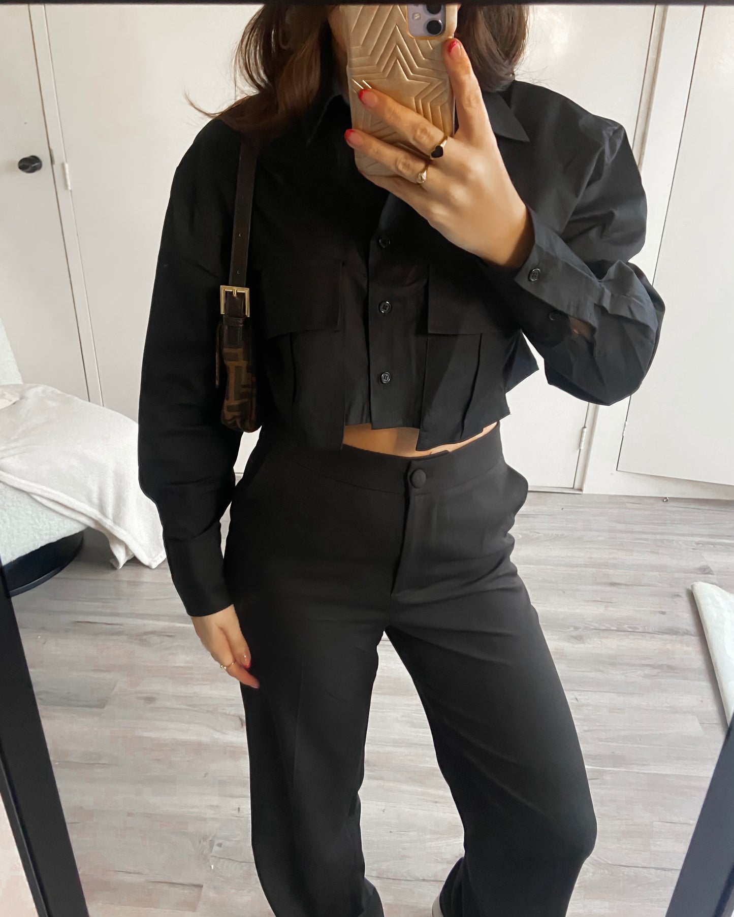 ‘Daily’ cropped blouse zwart