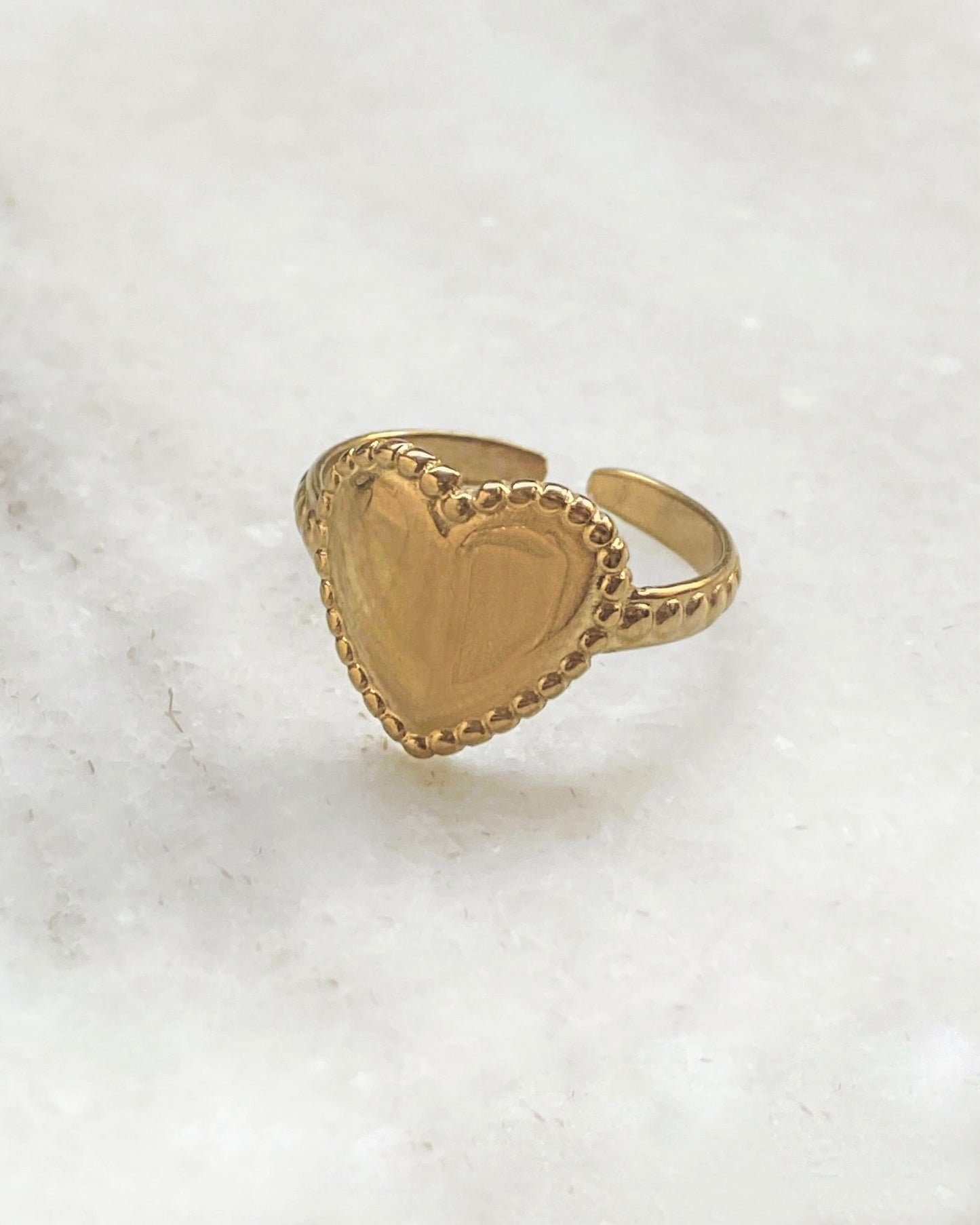 ‘Faith’ ring goud