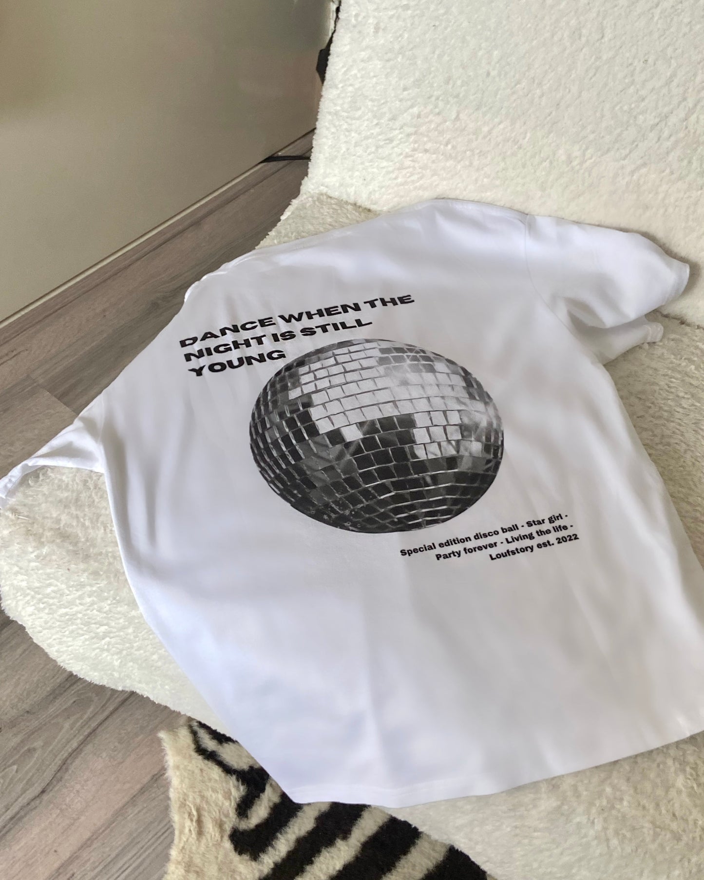‘Discoball’ graphic tee