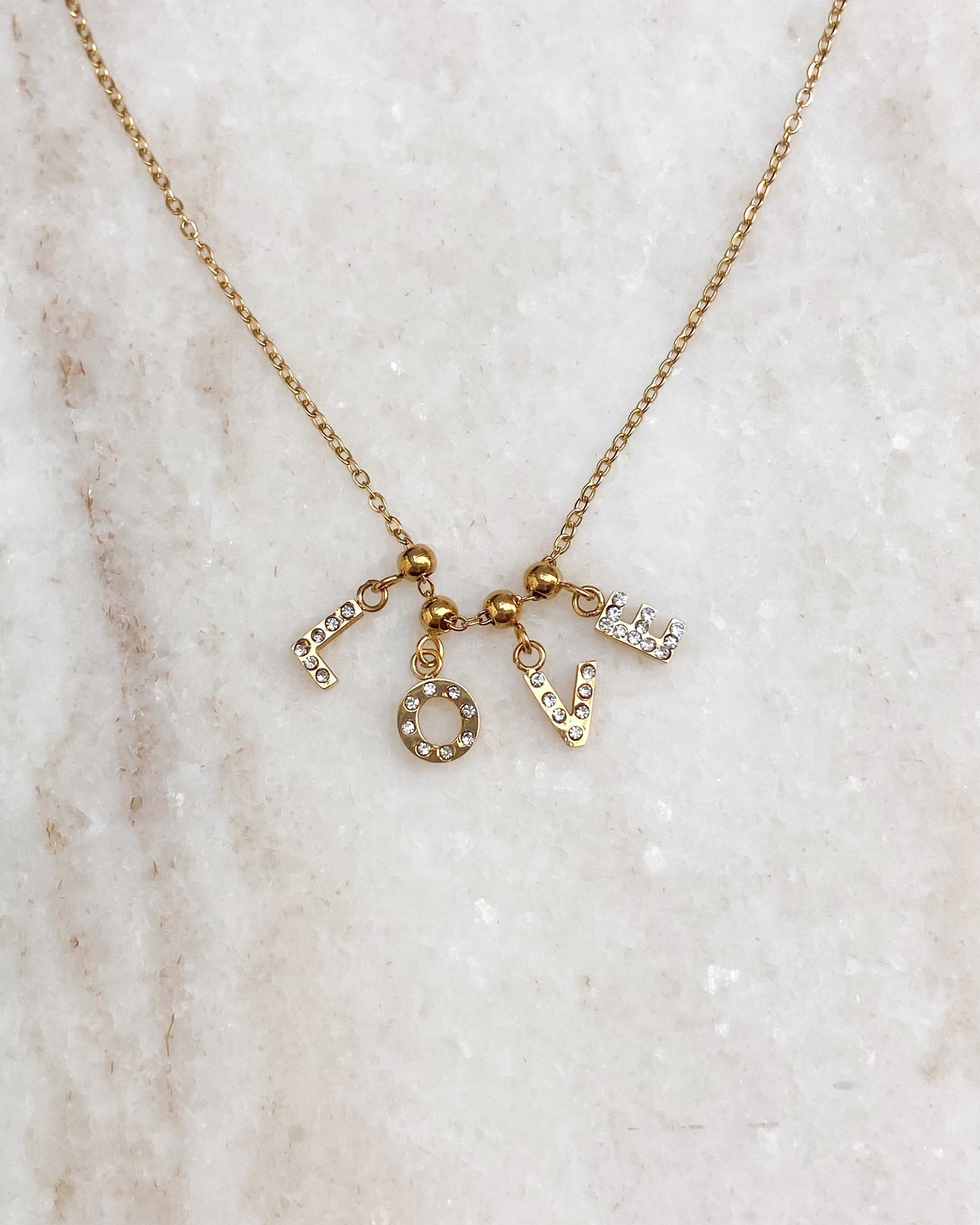 ‘LOVE’ ketting goud